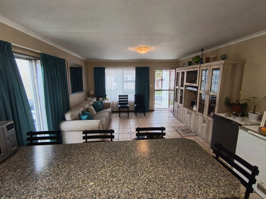 To Let 3 Bedroom Property for Rent in Onverwacht Western Cape